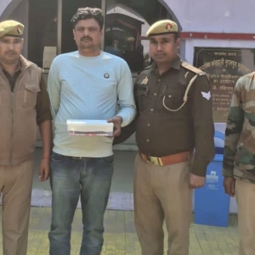 मुरादाबाद पुलिस का नशे के खिलाफ स्पेशल ऑपरेशन:1.49 किलो चरस के साथ ड्रग तस्कर को दबोचा