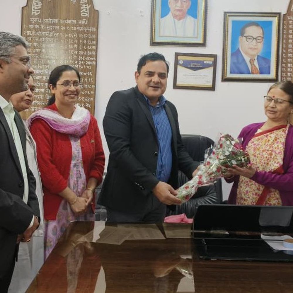 मेरठ के मेडिकल अस्पताल को मिली नई प्रमुख अधीक्षक:सहारनपुर के जिला अस्पताल से आई डॉ सुधा कुमारी ने किया पदभार ग्रहण