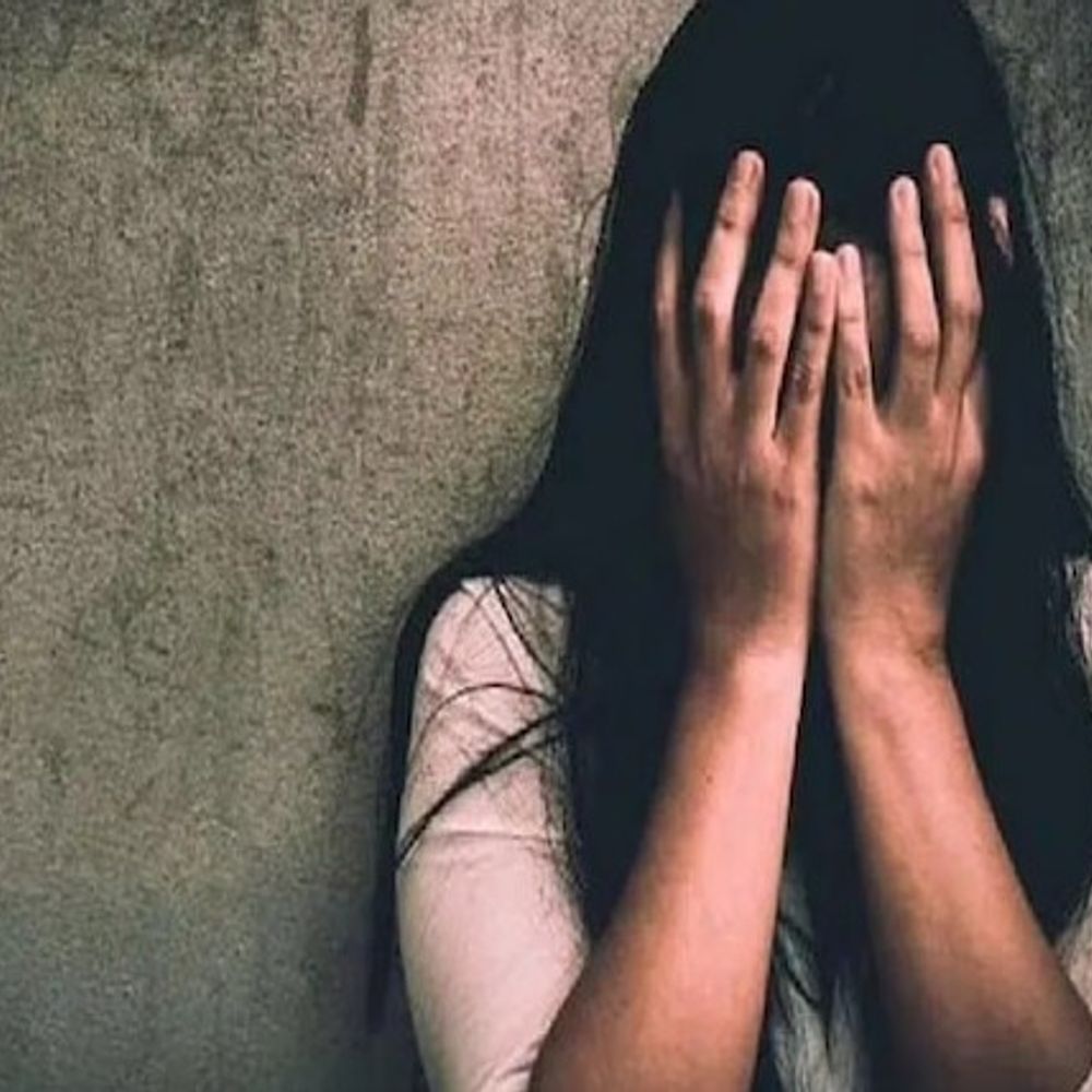 लखनऊ में 6 साल की बच्ची से दरिंदगी:घर में अकेला पाकर मजदूर ने किया दुष्कर्म, भाई ने देखा तो धमका कर भागा