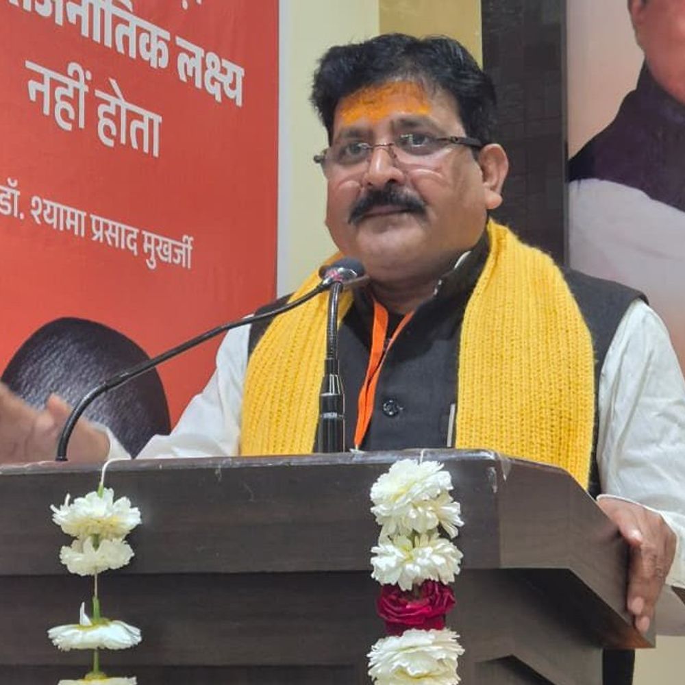 झांसी में भाजपा कार्यकताओं की लगी पाठशाला:वरिष्ठ नेताओं ने कहा-पंडित दीनदयाल उपाध्याय के सिद्धांतों से सीख लें