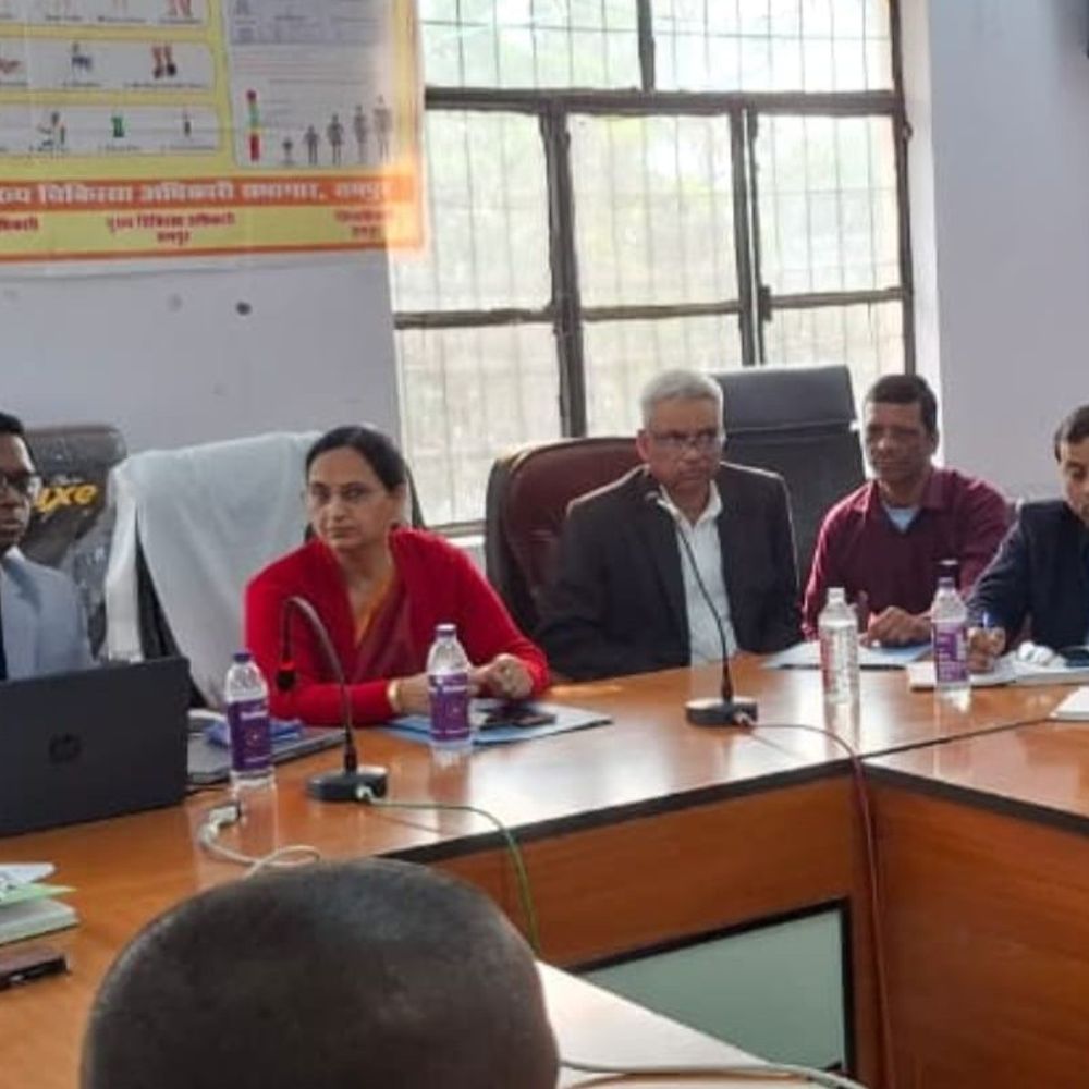 फाइलेरिया रोगियों को रूग्णता प्रबंधन पर मिला प्रशिक्षण:मुख्य चिकित्साधिकारी की अध्यक्षता में कार्यशाला, बचाव और एमएमडीपी किट का उपयोग बताया