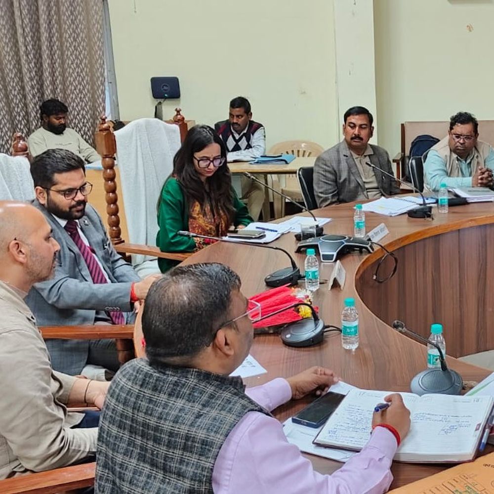 उन्नाव में किसानों की आय बढ़ाने पर जोर:डीएम ने प्राकृतिक खेती, बाजार पहुंच बढ़ाने के निर्देश दिए