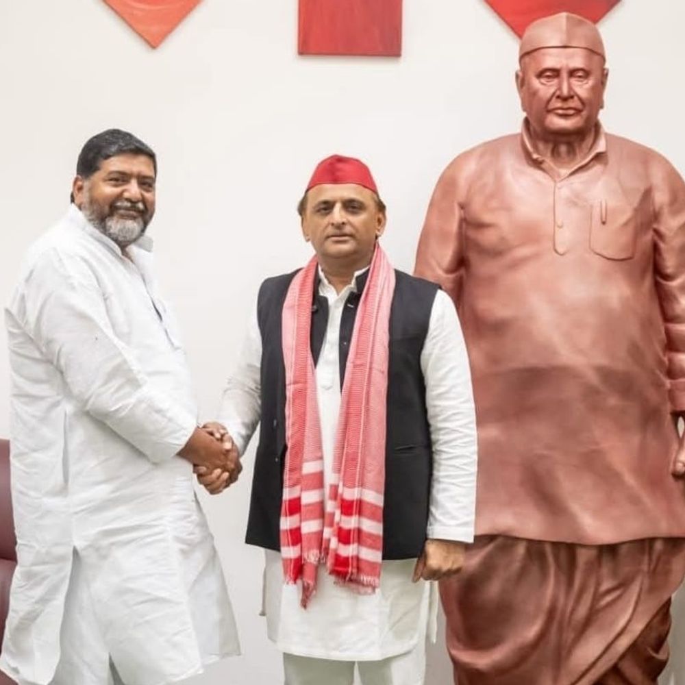 बदायूं में पूर्व विधायक हाजी मुसर्रत को नोटिस जारी:कार्यालय की दीवार पर करंट से बंदर की मौत का मामला