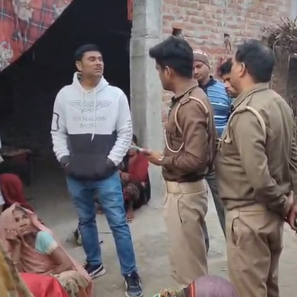 सीतापुर में तेज रफ्तार बाइक ने मासूम को रौंदा, मौत:खेत से लौटते समय हुआ हादसा, गाड़ी लेकर युवक फरार; केस दर्ज