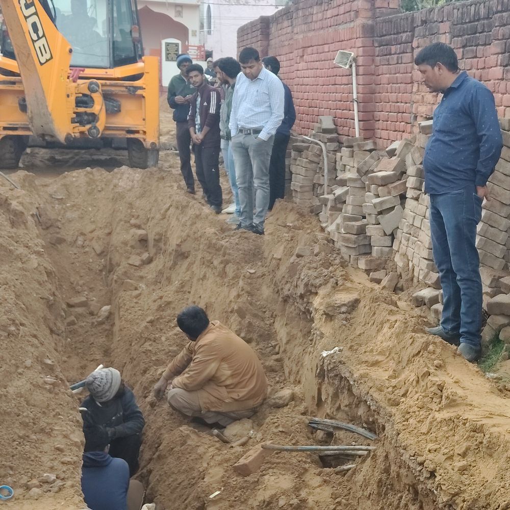 लोहारू में अवैध पानी कनेक्शन काटे, लोगों में रोष:  विभाग पर पक्षपात के आरोप; बोले- अब पानी कहां से लाएंगे – Loharu News