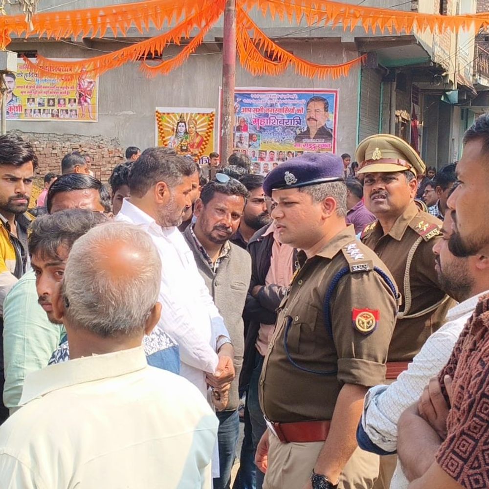 महराजगंज में में युवक की मौत:ई-रिक्शा के लिए लोन लिया था, पिछले कुछ समय से डिप्रेशन में था