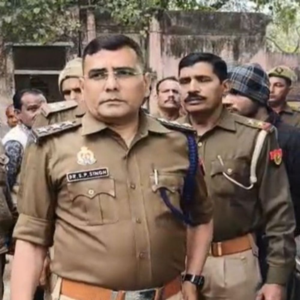 मथुरा में तीन जगहों पर तीन लोगों का सुसाइड:लटका मिला होमगार्ड और हाथरस के युवक का शव, तीसरे ने घर में की आत्महत्या