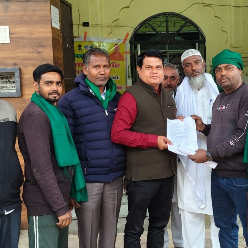 बागपत में कूड़ा स्टैंड हटाने की मांग:पांडव रोड पर गंदगी से लोग परेशान, रमजान में विशेष सफाई की अपील