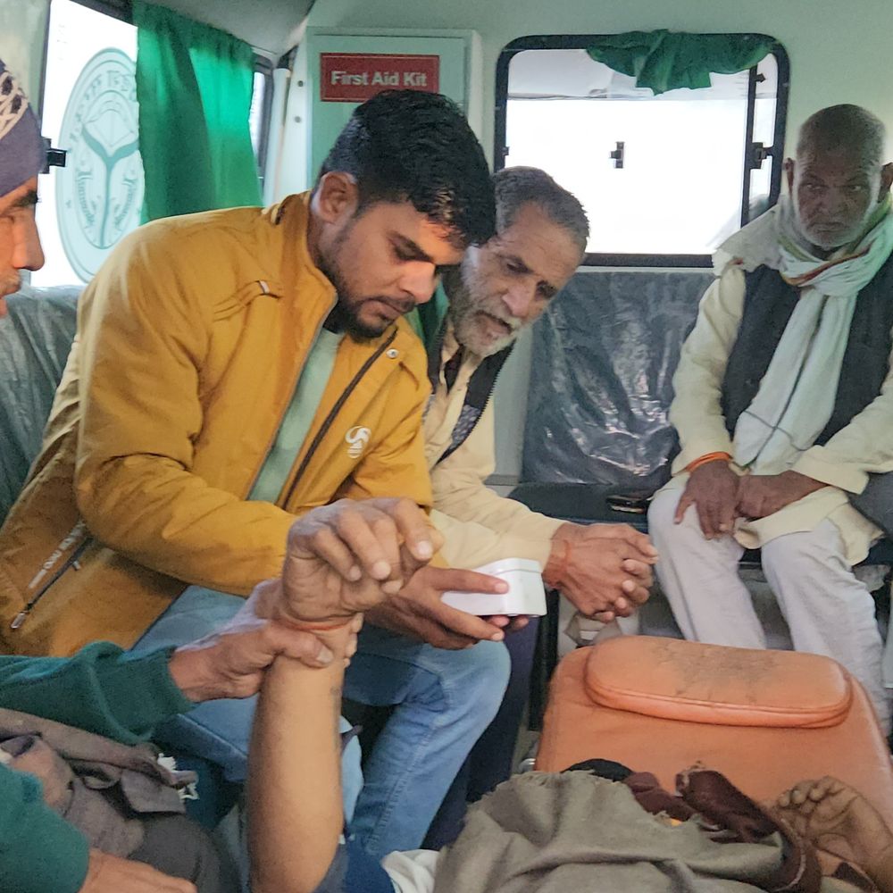 84 कोसी परिक्रमा के लिए आए रिटायर्ड फौजी मौत:सीतापुर के नैमिषारण्य में कुंड में स्नान के बाद हुए बेहोश, डॉक्टर ने किया मृत घोषित