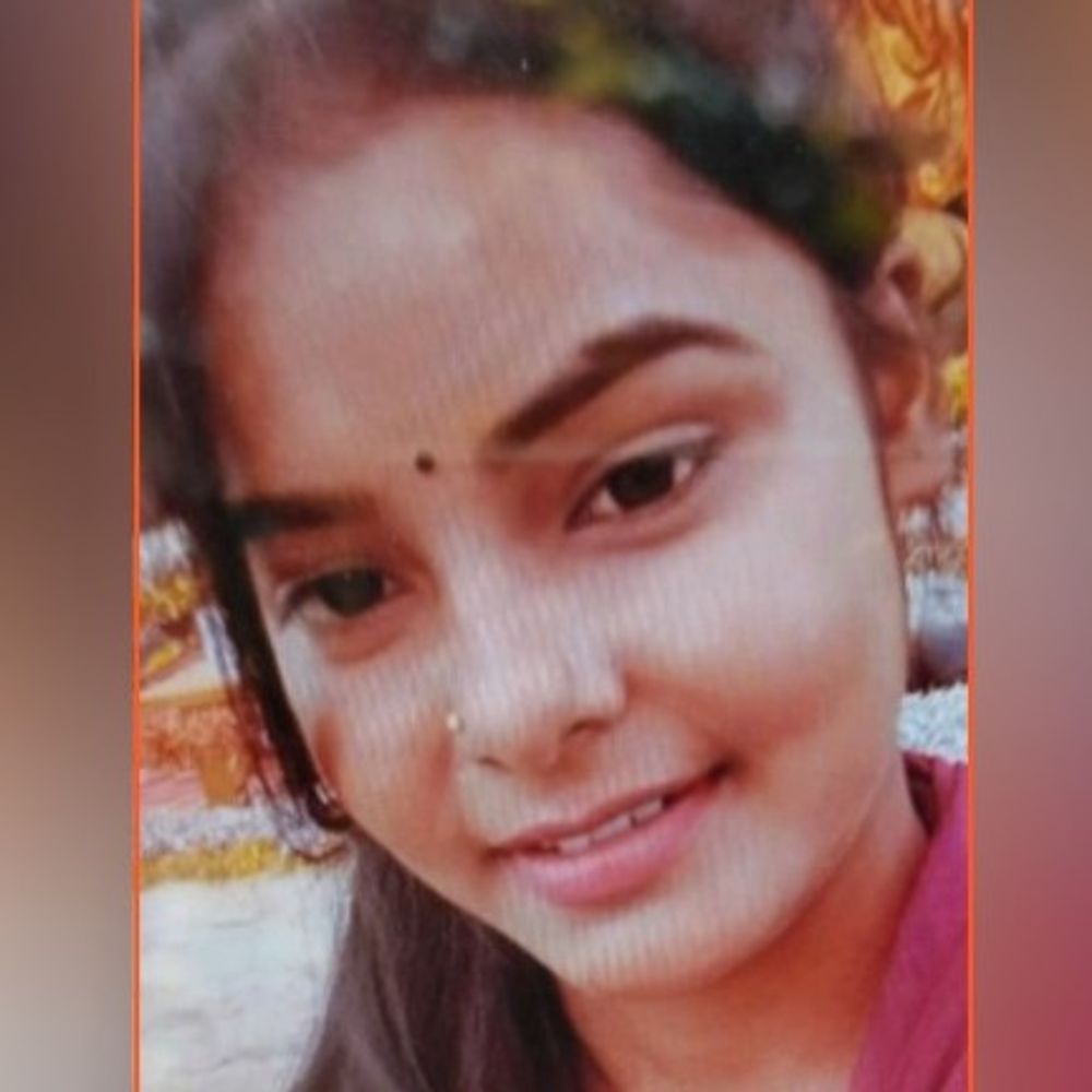 फतेहपुर में युवती ने फांसी लगाकर आत्महत्या की:मारपीट और पुलिस कार्रवाई न होने से आहत थी युवती