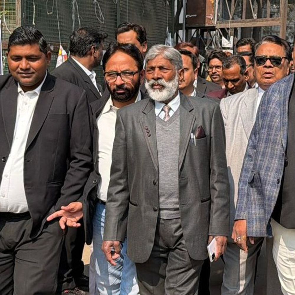 फारूक हत्याकांड में ACEO ने हाईकोर्ट में अग्रिम जमानत मांगी:नीरज रस्तोगी ने गिरफ्तारी से बचने को याचिका दायर की, 20 फरवरी को होगी सुनवाई