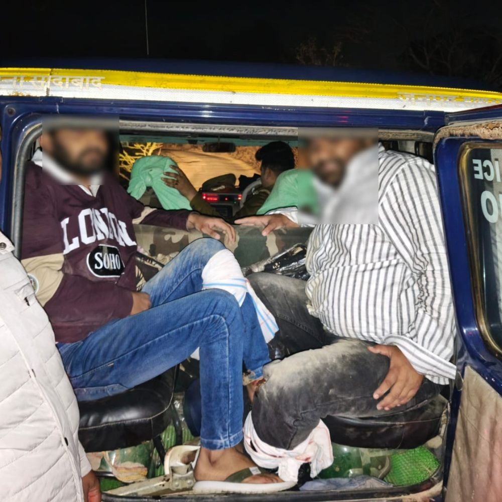 सेना जवान हत्याकांड: दो और आरोपी मुठभेड़ में घायल, गिरफ्तार:हाथरस में सलेमपुर के रजबहे पर हुई मुठभेड़, जिला अस्पताल में भर्ती