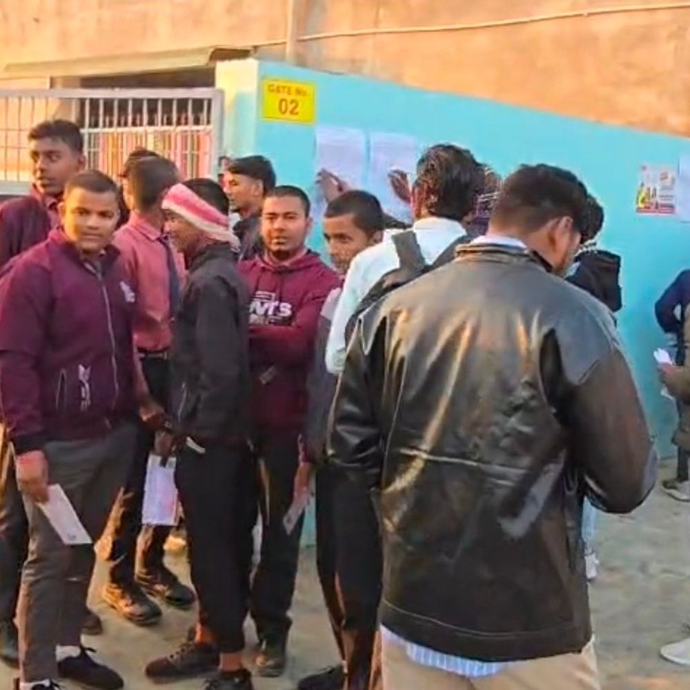 यूपी बोर्ड परीक्षाएं शुरू, 70 हजार छात्र देंगे एग्जाम:रायबरेली के 107 केंद्रों पर कड़ी सुरक्षा के बीच परीक्षा