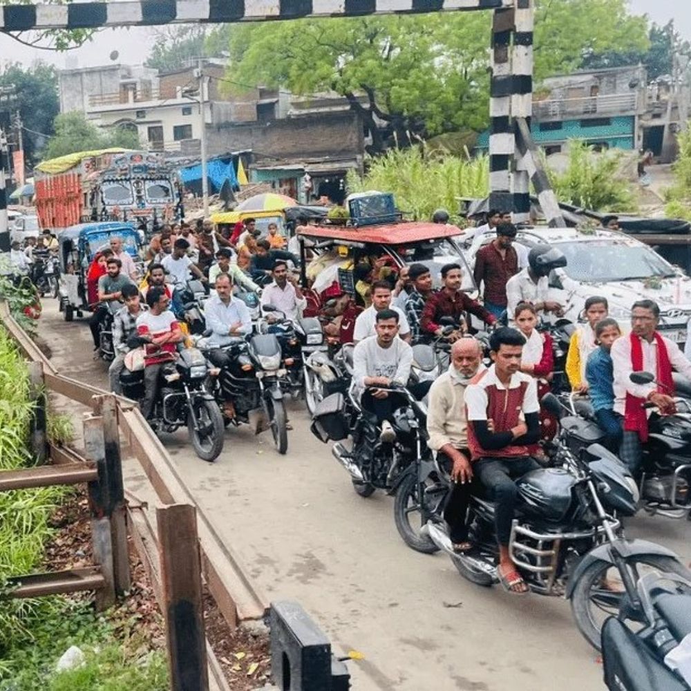 पंडित नगला बाईपास 18 से 20 फरवरी तक बंद:मुरादाबाद में रेलवे ओवरब्रिज निर्माण के कारण यातायात डायवर्ट, भारी वाहनों पर प्रतिबंध जारी