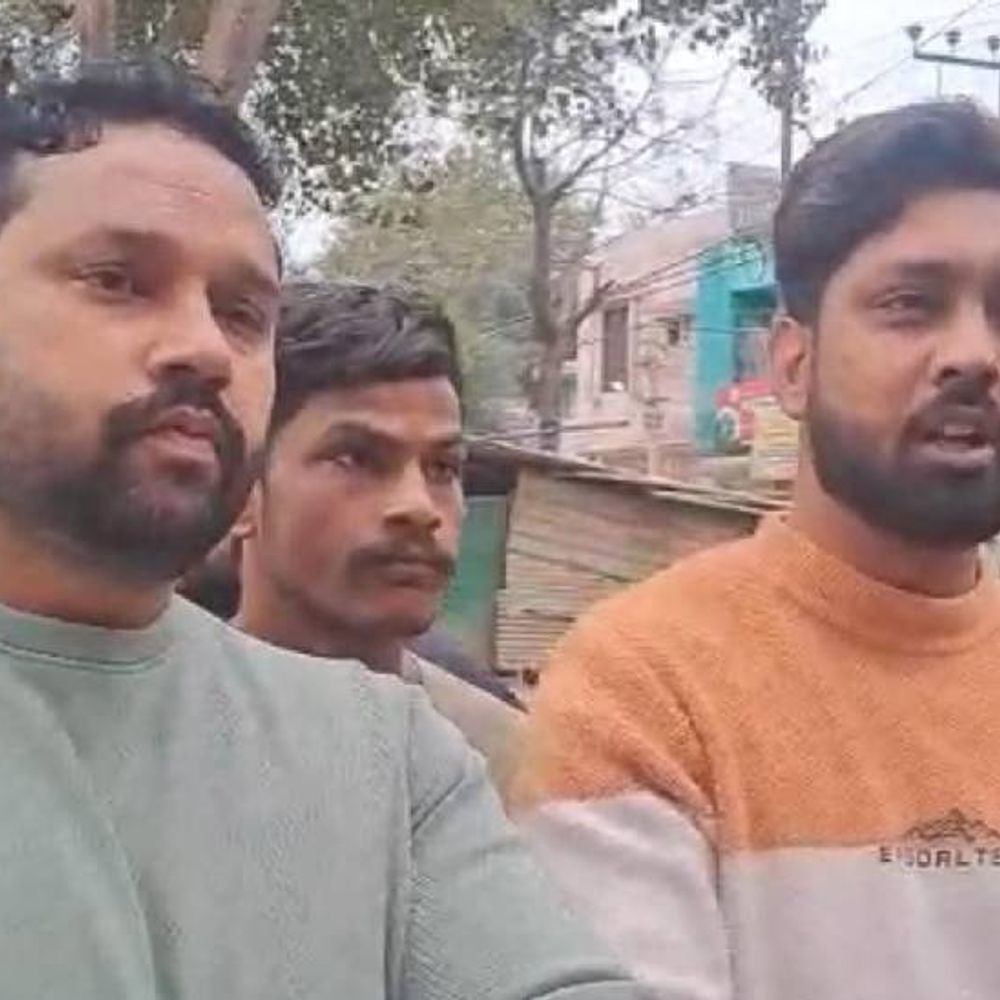 मेरठ में संविदा बिजलीकर्मी घूस लेते अरेस्ट:मीटर उतारने के नाम पर मांगे थे 6 हजार रुपए