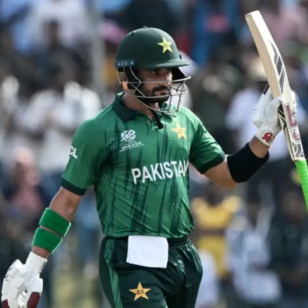 टी-20 वर्ल्डकप- 18 ओवर में पाकिस्तान का स्कोर 177/3:साहिबजादा फरहान शतक के करीब; नामीबिया के ब्रेसल को 2 विकेट