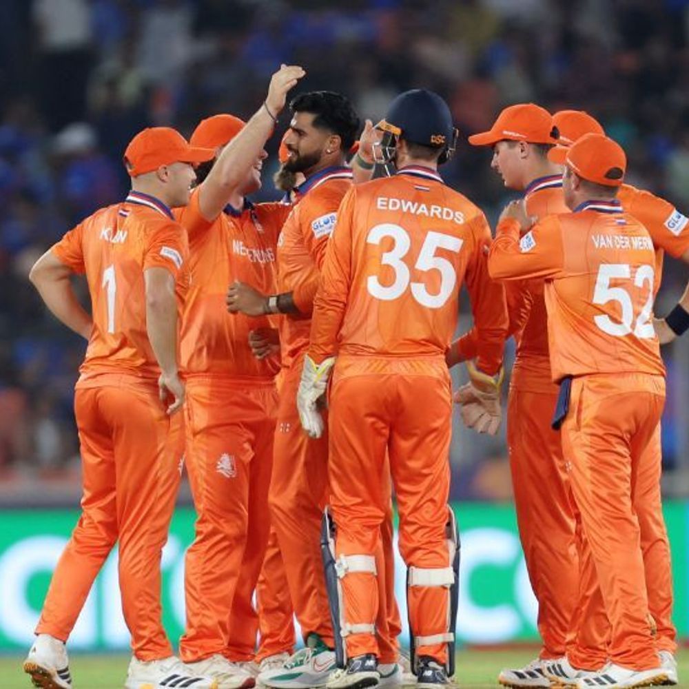 टी-20 वर्ल्डकप में अभिषेक लगातार तीसरी बार जीरो पर आउट:नीदरलैंड के आर्यन दत्त ने बोल्ड किया; 4 ओवर में भारत का स्कोर 35/1