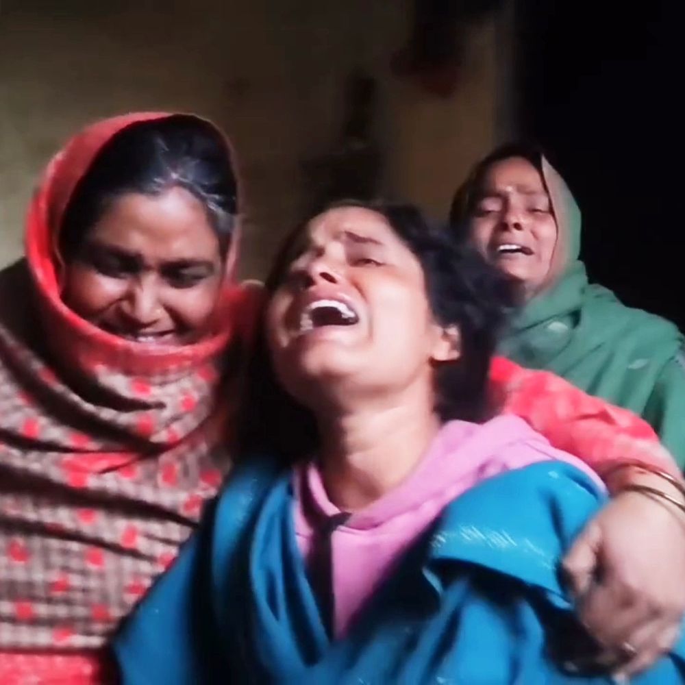 बरेली में युवक ने की आत्महत्या:पंखे के कुंडे से फंदा लगाकर दी जान, रुद्रपुर में करता था मजदूरी; 6 वर्ष पहले हुई थी शादी