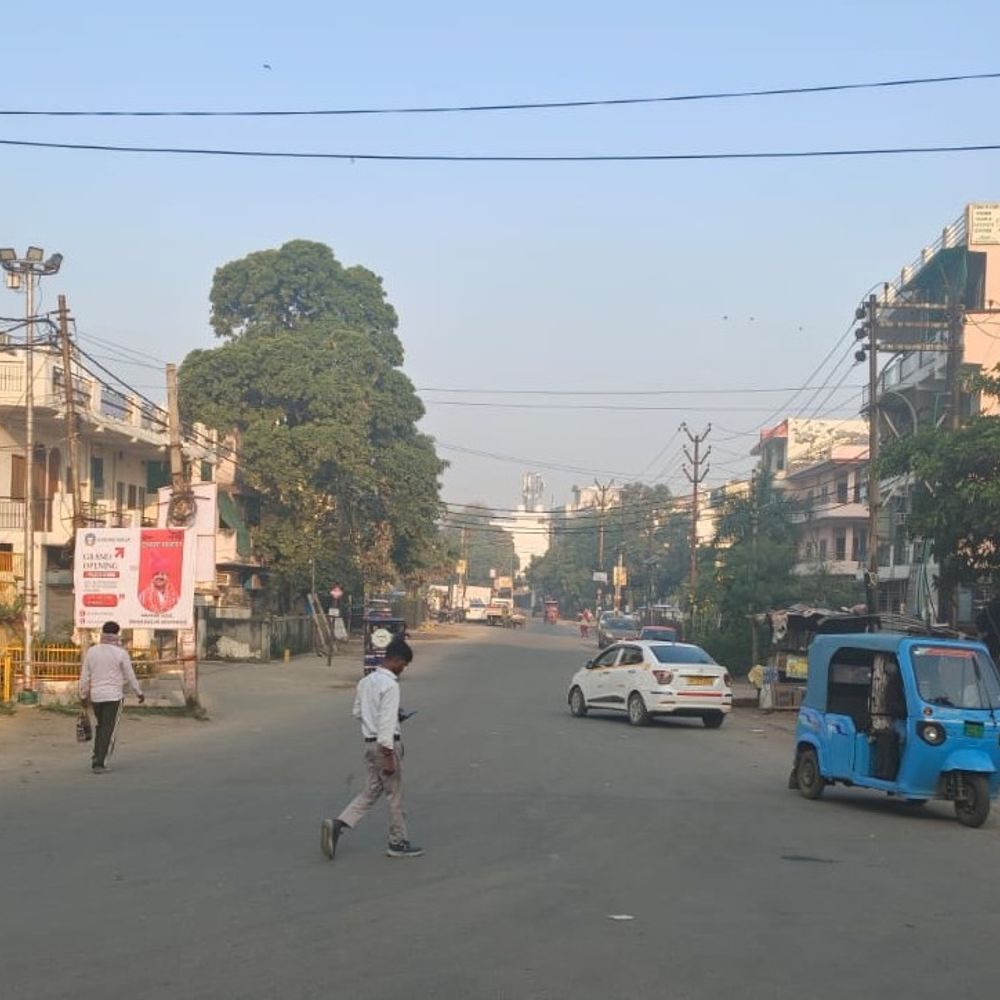 गाजियाबाद में बूंदाबांदी के बाद हल्की धूप खिली:2 डिग्री सेल्सियस गिरा तापमान, अगले सप्ताह से धूप में आएगी तेजी