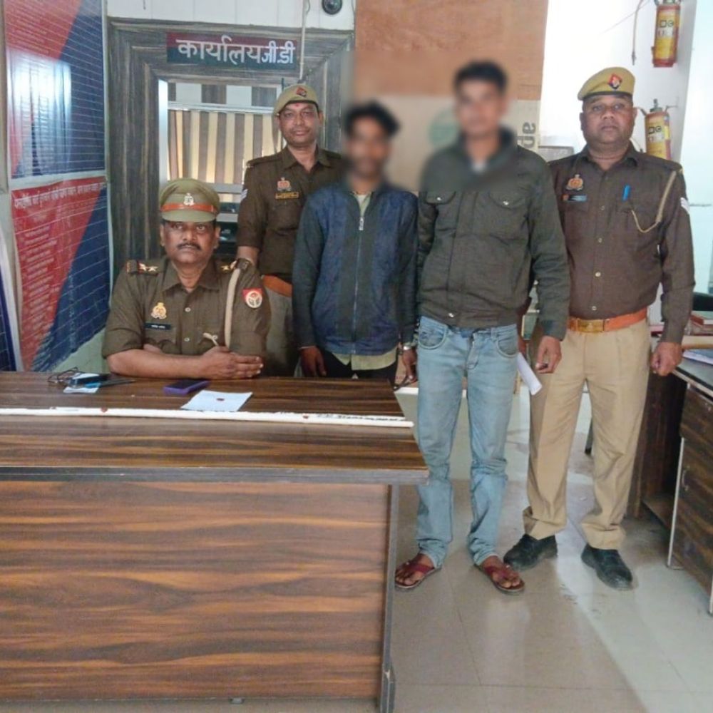 हत्या के दो और आरोपी गिरफ्तार:हाथरस में हुई थी युवक की हत्या, लाठी, सरिया और तमंचे से हमला