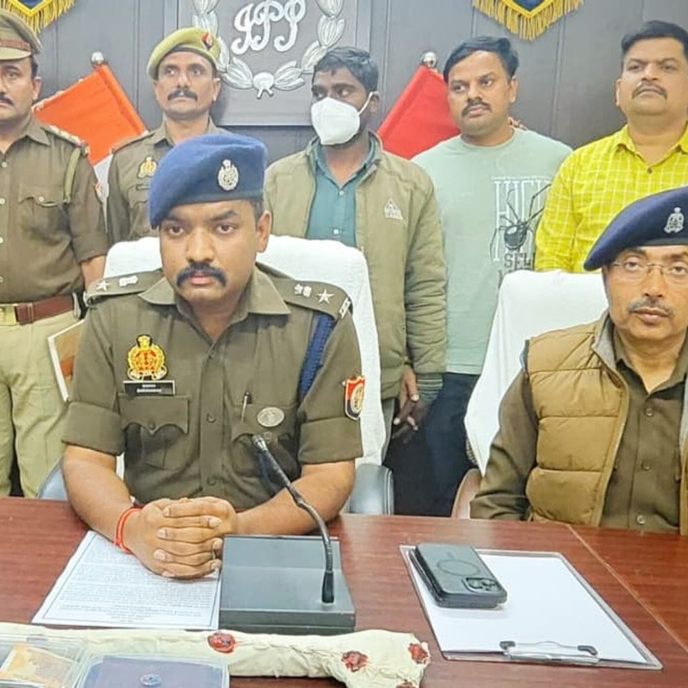 थाने का चौकीदार निकला हत्यारा:अमेठी में अधेड़ की हत्या का पुलिस ने किया खुलासा, चुनावी रंजिश में की थी हत्या