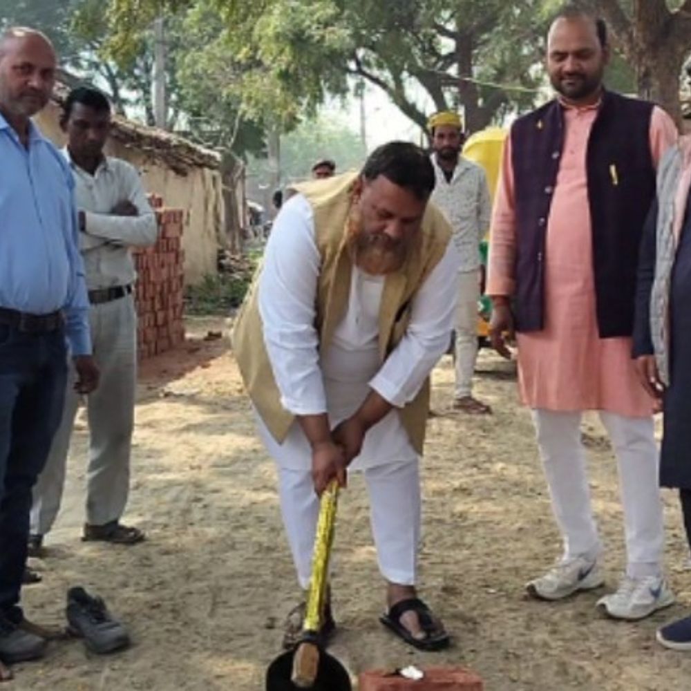 भदोही के हरियाव सिटी में 39 लाख से बनेगी सीसी:आधी कच्ची और खराब सड़क से मिलेगी आवागमन में राहत