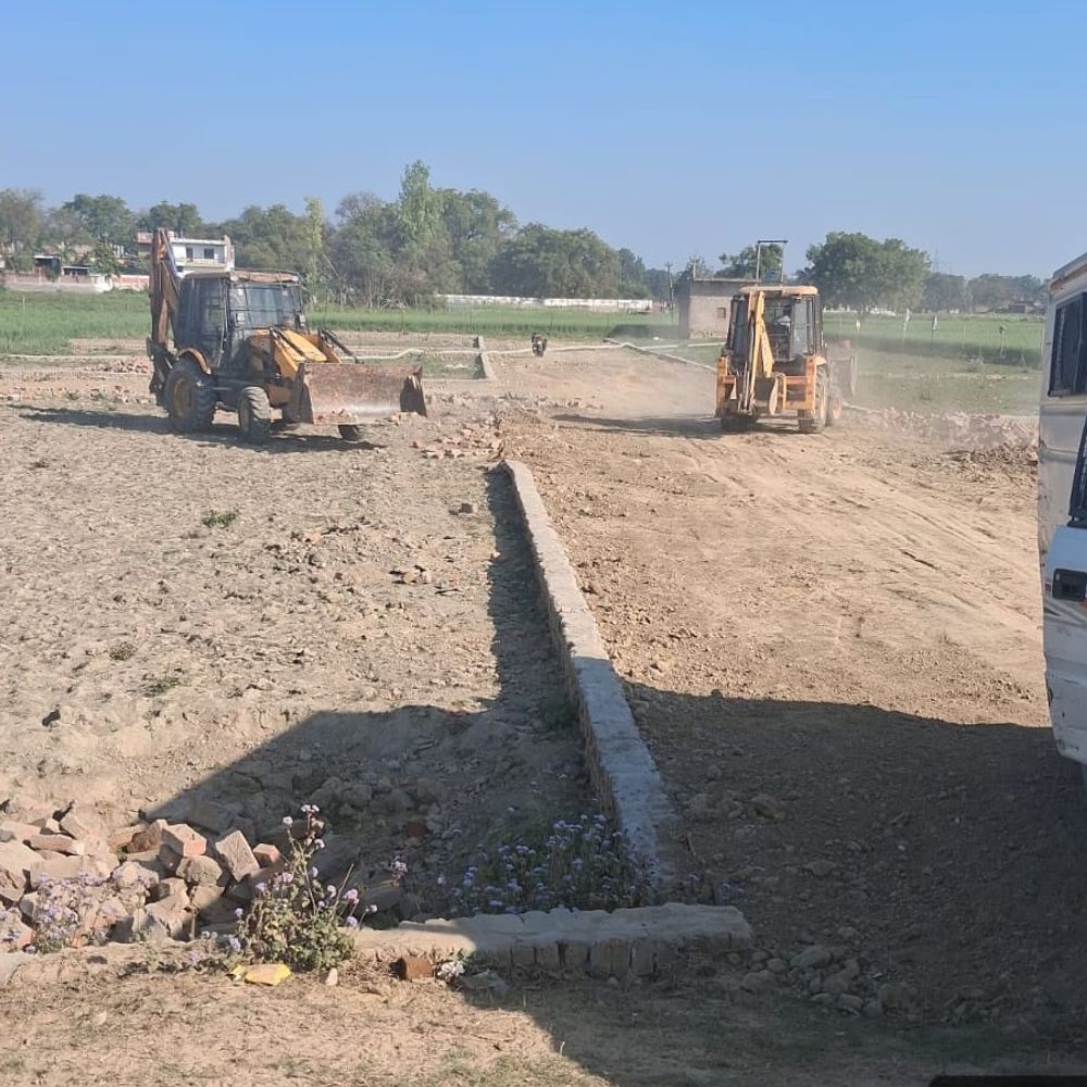 प्रयागराज में 19 बीघा अवैध प्लाटिंग ध्वस्त:PDA ने सरफुद्दीनपुर और मलावा बुजुर्ग में की कार्रवाई
