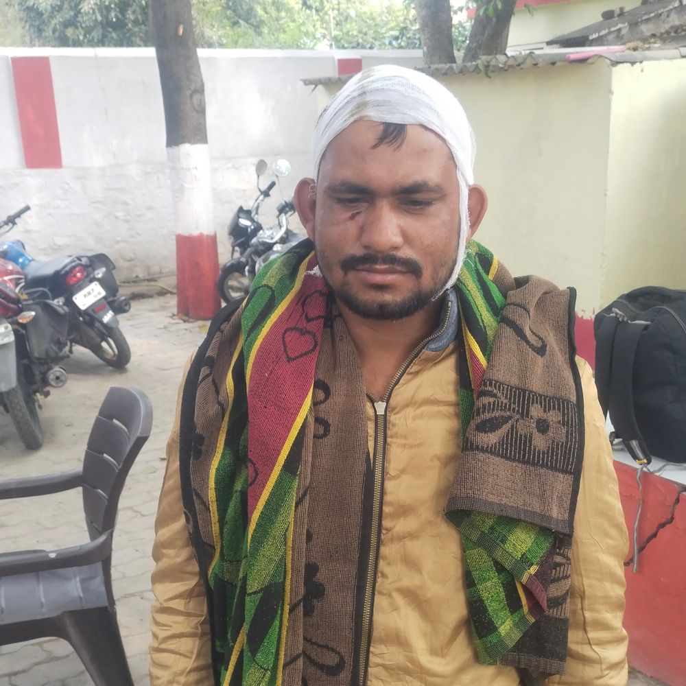 ट्रेन में सीट विवाद पर मजदूर से मारपीट:ललितपुर स्टेशन पर 4 आरोपी पकड़े, इलाज में पैसा हुआ खर्च, बिना टिकट नासिक रवाना