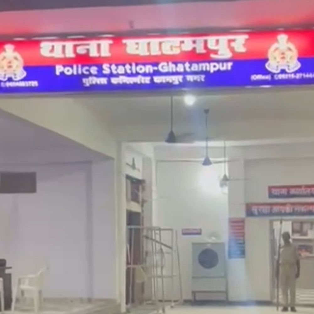 घाटमपुर में युवक ने फांसी लगाकर सुसाइड किया:फोरेंसिक टीम ने पहुंचकर जुटाए साक्ष्य, शराब पीने की वजह से छोड़कर चली गई थी पत्नी