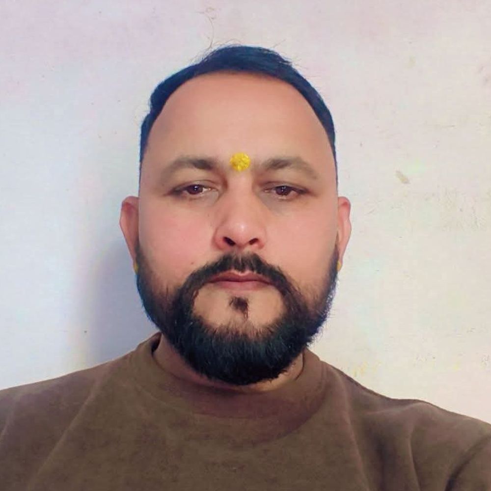 अवधकेसरी सेना प्रमुख ठाकुर नीरज सिंह को पुलिस ने छोड़ा:रक्षा मंत्री पर अभद्र टिप्पणी की थी, गाजियाबाद पुलिस ने की थी गिरफ्तारी