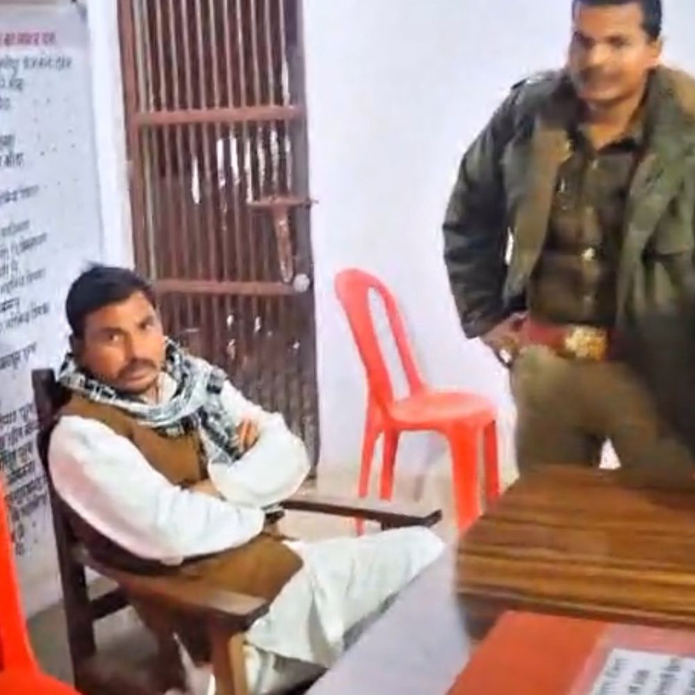 कांग्रेस नेता को 41 घंटे थाने में बैठाया:हरदोई में मोबाइल भी छीना, आयोग से जांच की मांग