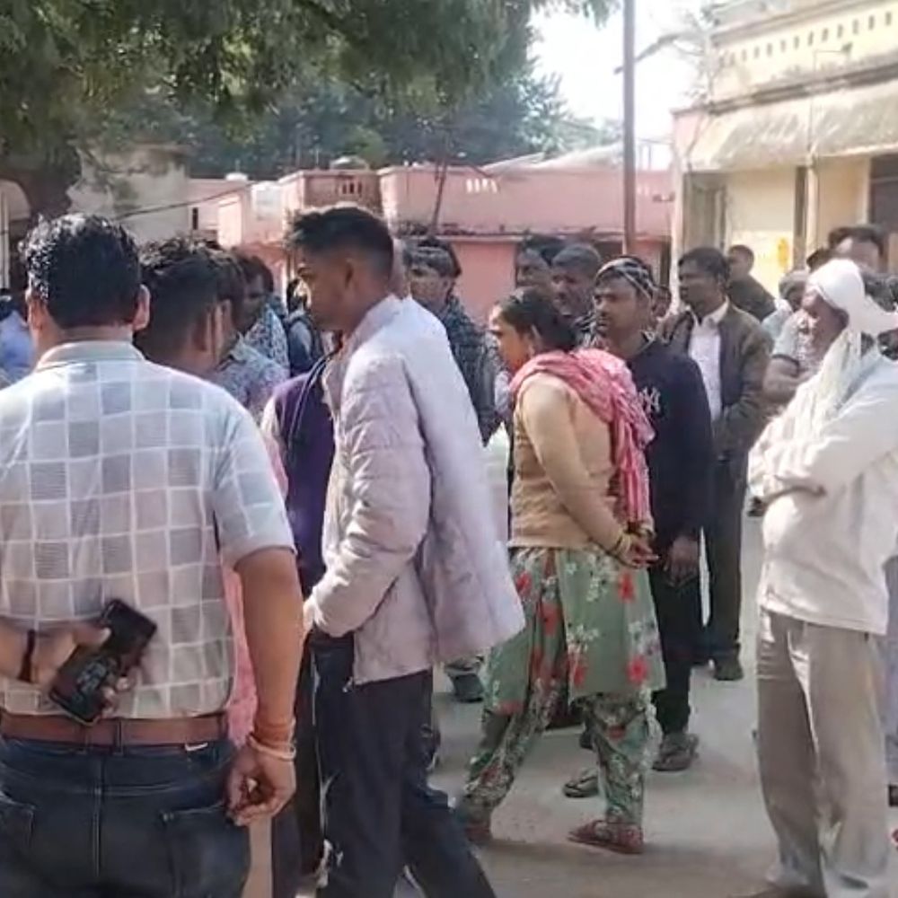 क्लीनिक में महिला की संदिग्ध मौत:परिजनों ने लापरवाही का आरोप लगाया, इंजेक्शन लगाते ही बिगड़ी तबीयत