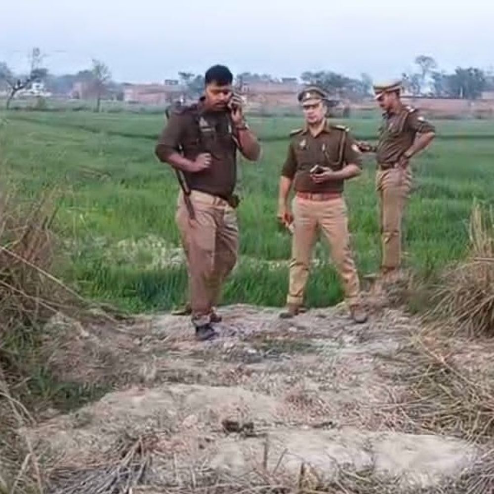 बलिया में 10वीं की छात्रा से गैंगरेप:शौच के लिए घर से निकली थी, पांच युवकों ने किया दुष्कर्म, जान से मारने की धमकी