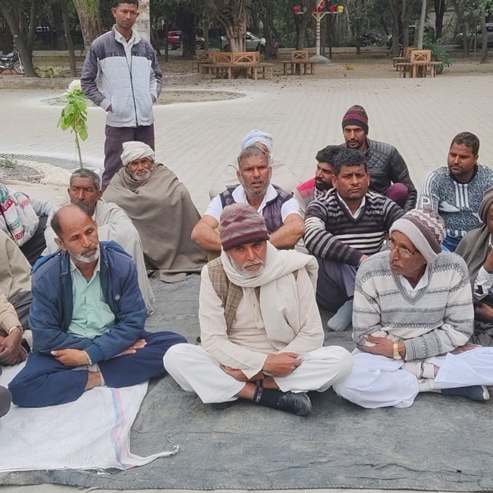 गन्ना तौल न होने से किसान परेशान:शाहपुर बाणगंगा में एक सप्ताह से तौल बंद, जर्जर लाइनें और अतिक्रमण बाधा