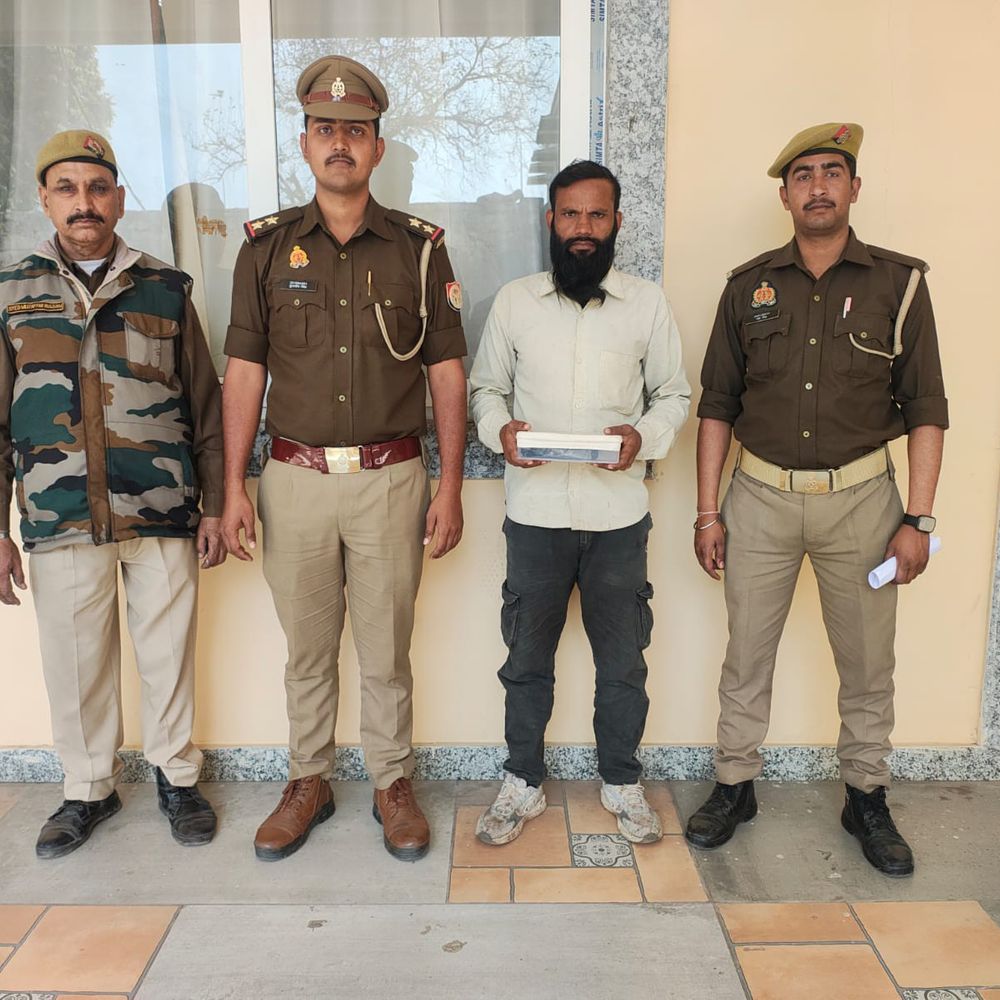 डोहरा चौराहे के पास से 712 ग्राम अफीम बरामद:पुलिस ने घेराबंदी कर एक तस्कर को किया गिरफ्तार, एक फरार