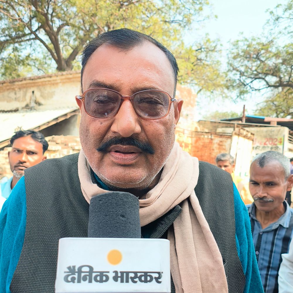 घाटमपुर में किसान बैठक से असहमत, मुआवजा बढ़ाने की मांग:किसानों बोले- अधिकारियों ने पर्यावरण पर की चर्चा, बाजार दर पर नहीं दिया ध्यान