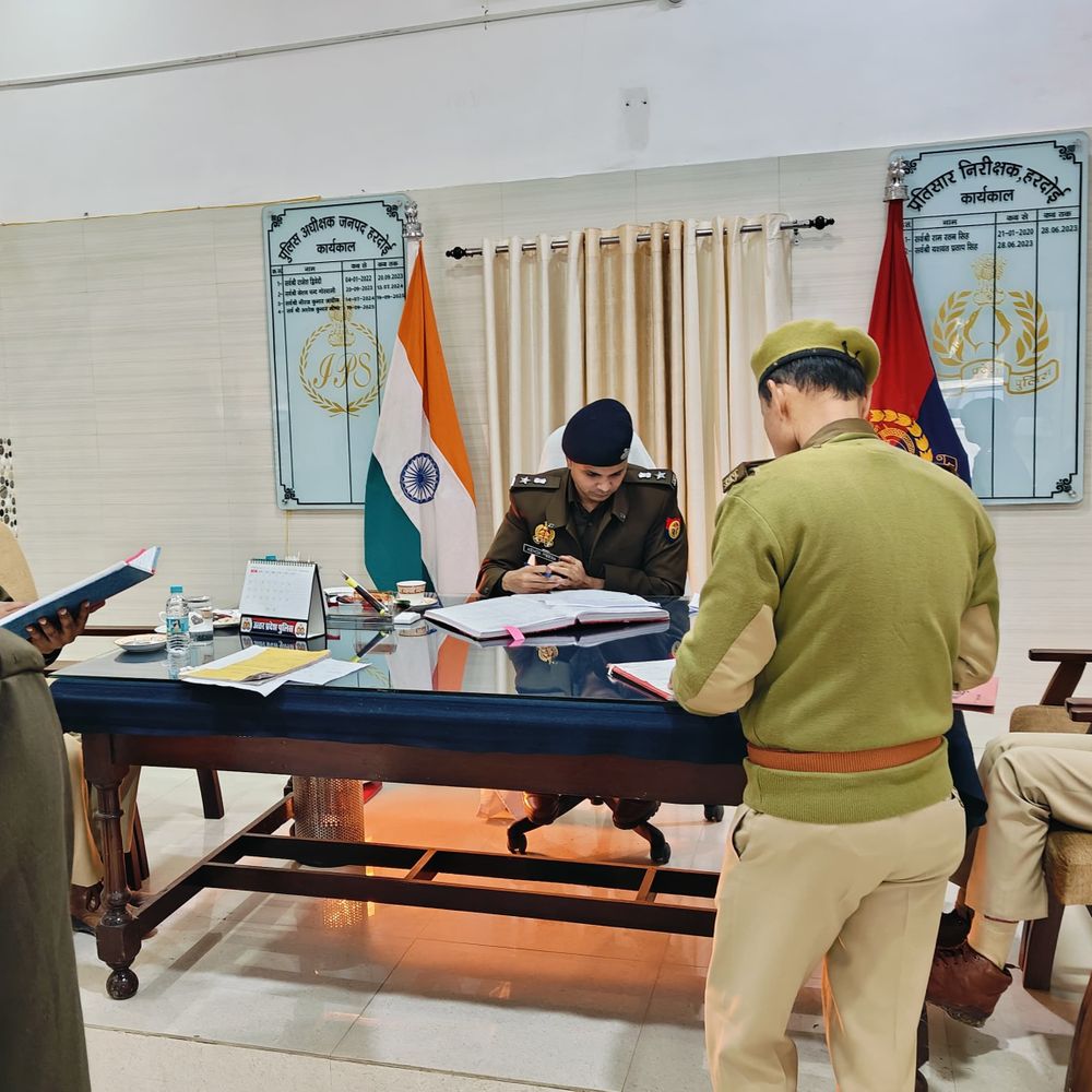 हरदोई एसपी ने दो थानों में बदले प्रभारी:कानून-व्यवस्था मजबूत करने के लिए की नई नियुक्तियां