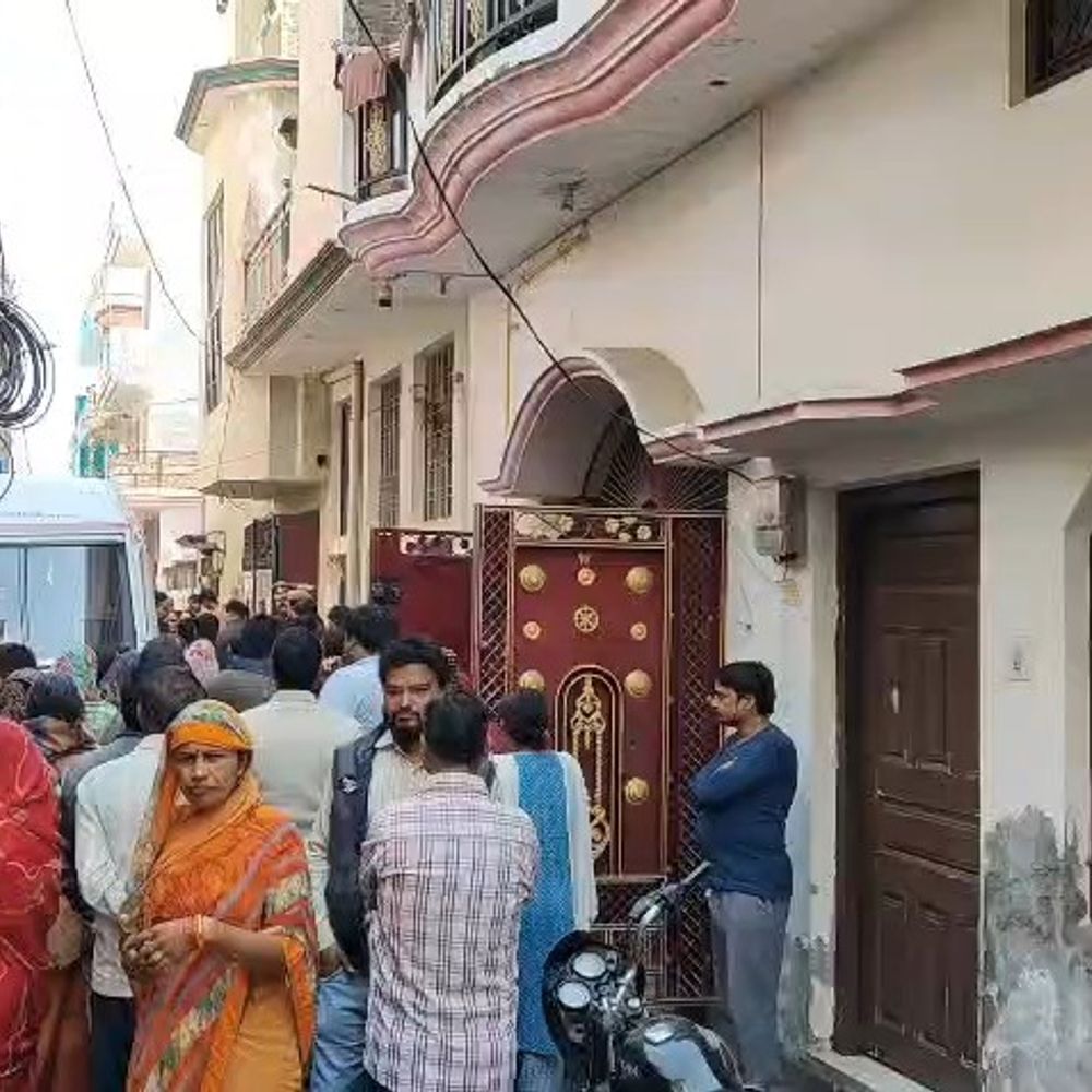 महिला ने किया था सुसाइड, पोस्टमॉर्टम रिपोर्ट में पुष्टि:पति के जुए की लत से था कर्ज, CCTV फुटेज में भी अकेले कमरे में जाती दिखी