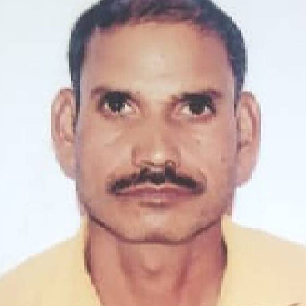 झांसी में 30 रुपए के विवाद में युवक का मर्डर:सिलेंडर में ज्यादा गैस भरने पर ग्राहक-दुकानदार भिड़े, देखने आए पड़ोसी को चाकू घोंपा