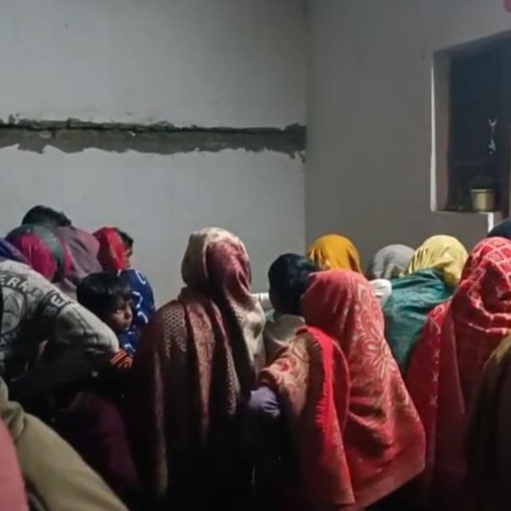 अमरोहा में ससुराल से लौटे युवक ने की खुदकुशी:पत्नी के न आने से था परेशान, घर में फंदे से लटका मिला शव