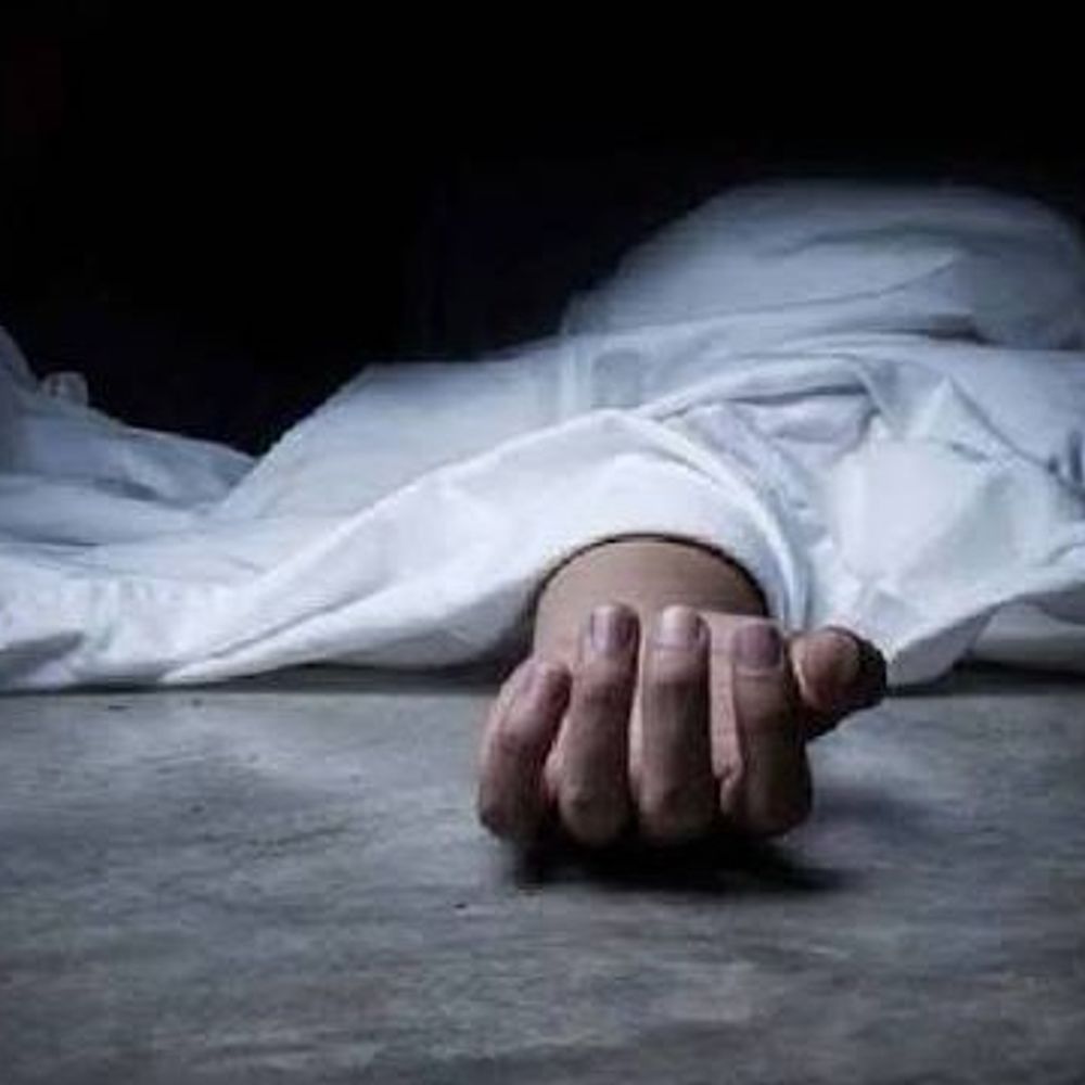 नोएडा में निर्माणाधीन मकान की शटरिंग गिरी, एक की मौत:दूसरे की हालत गंभीर, हादसे के समय काम रहे थे