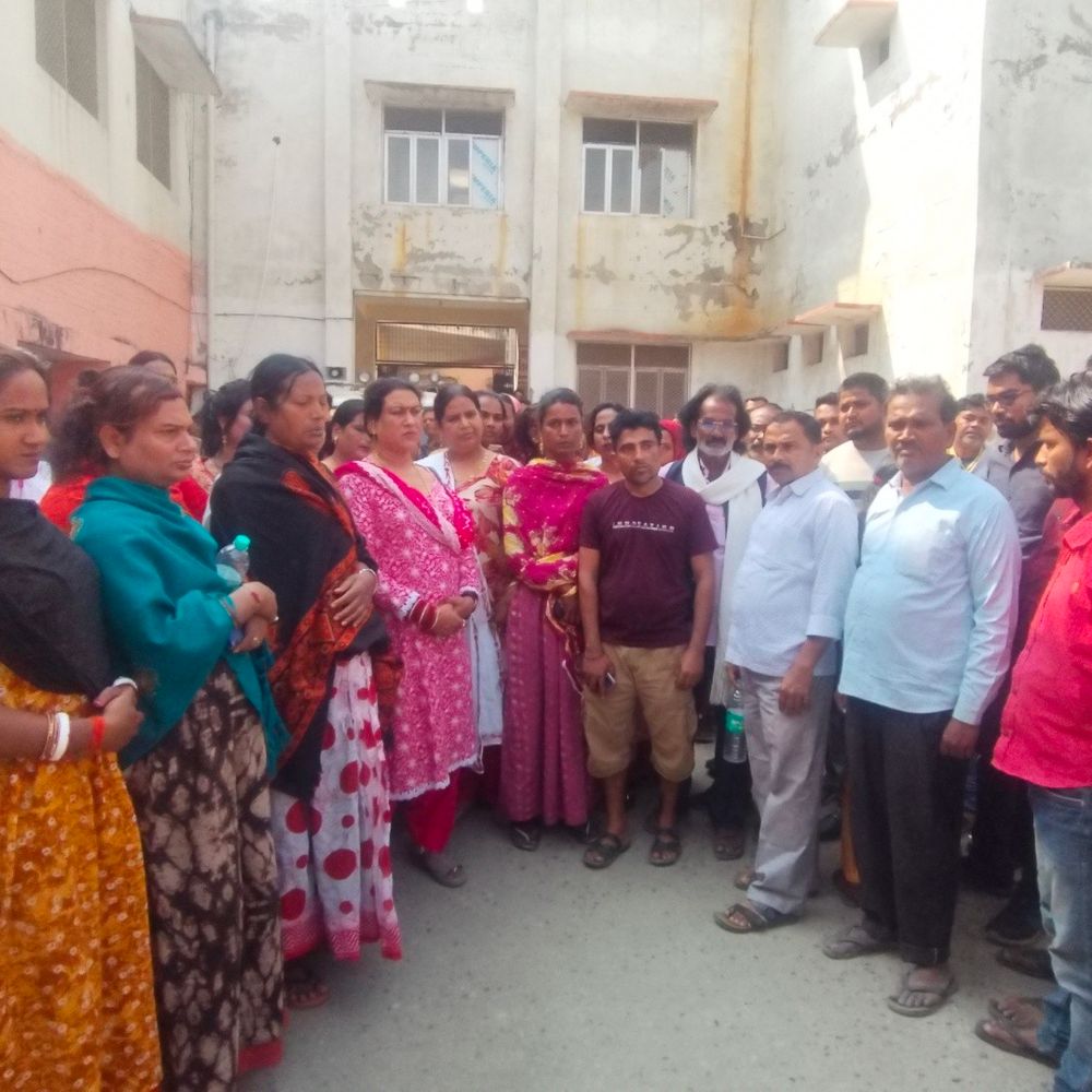 रेखा किन्नर हत्याकांड, खरीदे प्लॉट में अंतिम संस्कार:किन्नर समुदाय को गुस्सा फूटा, कहा- गुरु की हत्या करने वालों को मिले फांसी