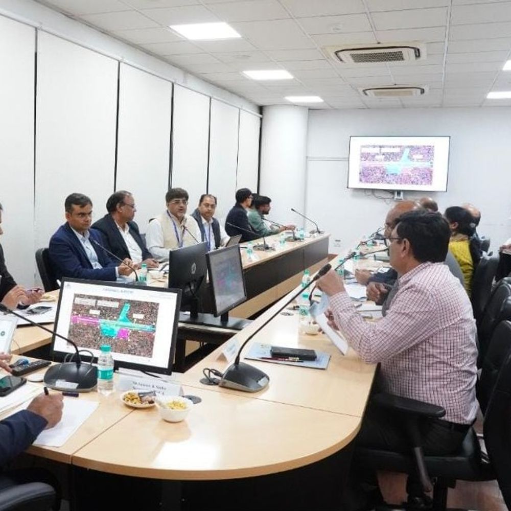 वाराणसी एयरपोर्ट विस्तार: सचिव ने दिए सख्त निर्देश:तय समय में गुणवत्तापूर्ण कार्य पूरा करने पर जोर