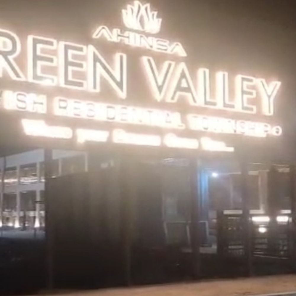 एक करोड़ रिटर्न, टर्नओवर निकला बीस करोड़:आगरा के अहिंसा बिल्डर ग्रुप पर चली आयकर कार्रवाई में हुआ खुलासा