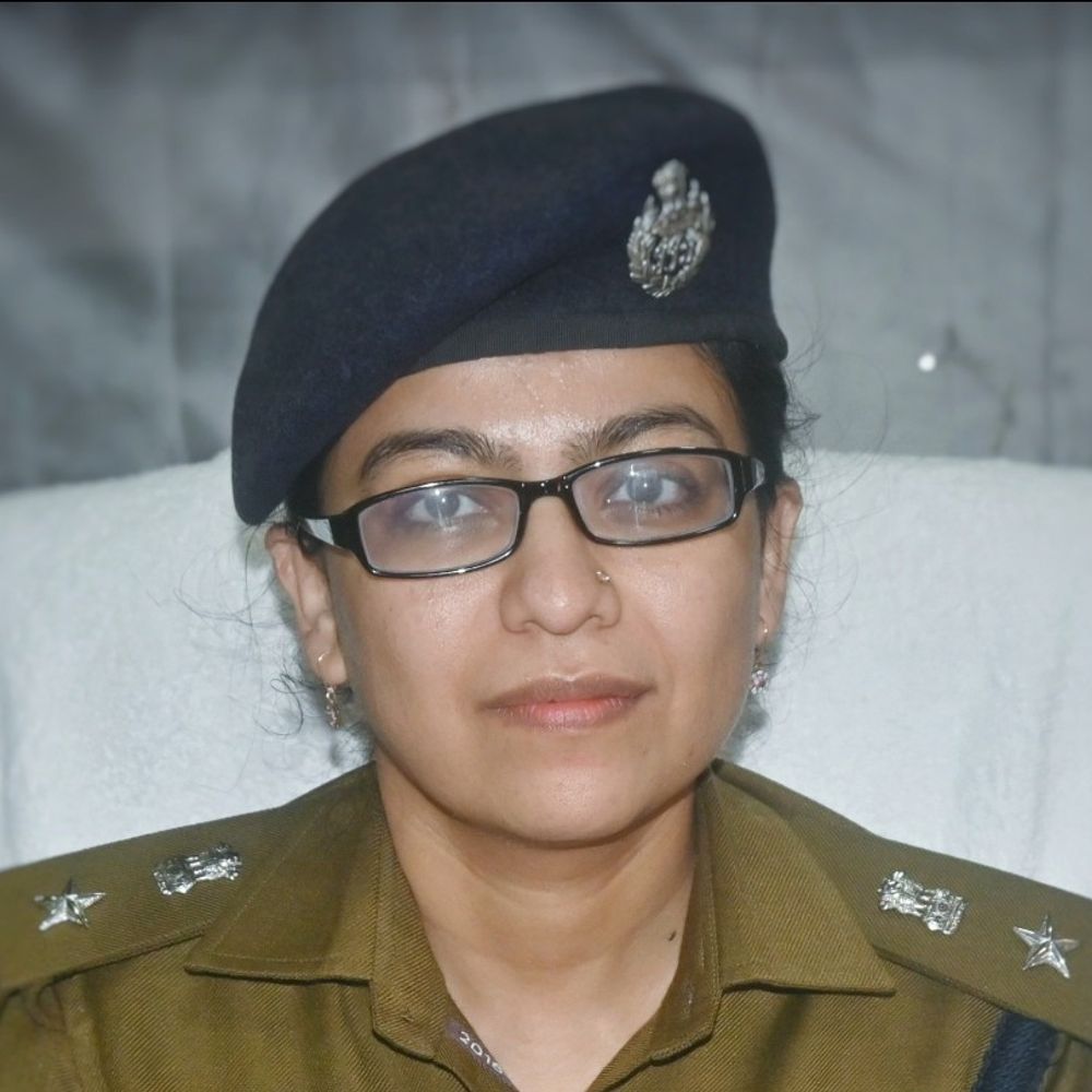 एसपी श्रद्धा पांडेय ने 15 पुलिस अधिकारियों का किया तबादला:कानून-व्यवस्था मजबूत करने के उद्देश्य से जारी हुए आदेश