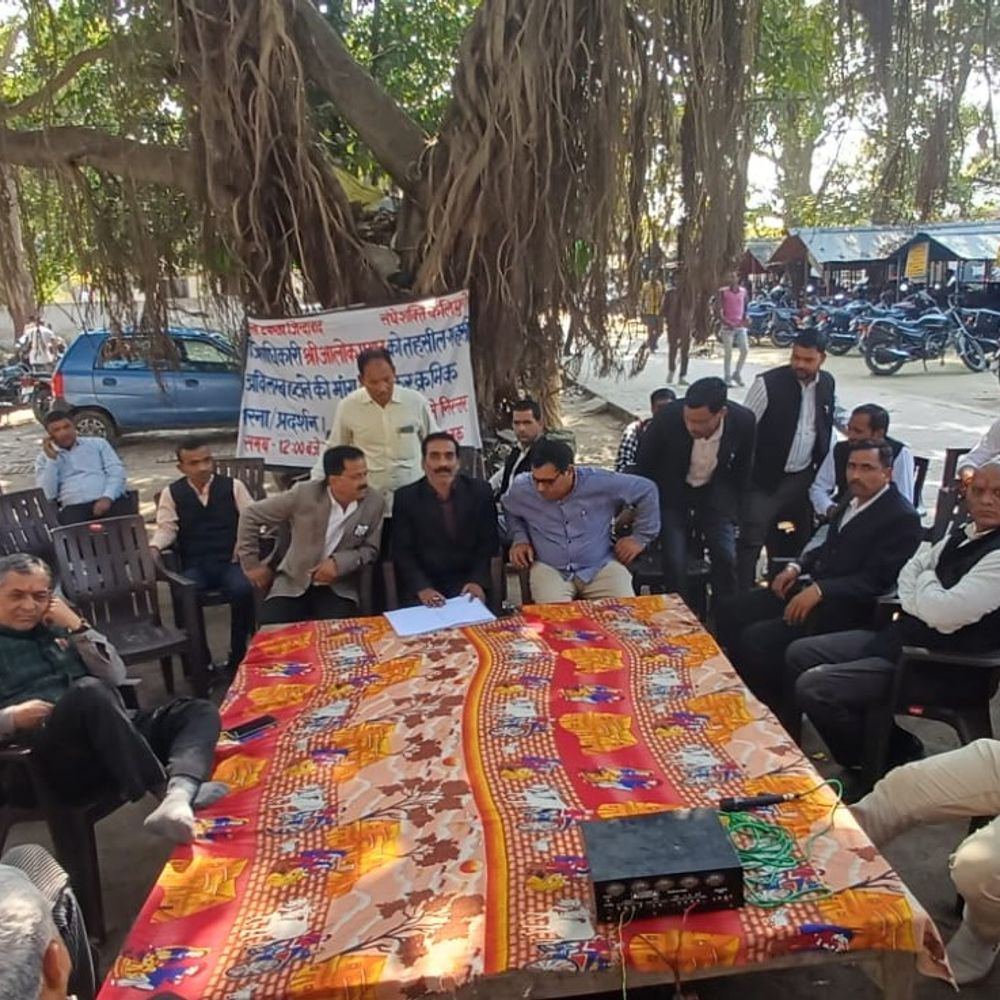 बहराइच में महसी SDM के खिलाफ अधिवक्ता लामबंद:23 दिनों से कार्य बहिष्कार जारी, न्यायिक कामकाज ठप