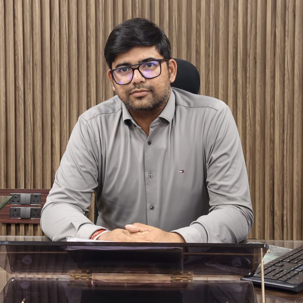 आकाश श्रीनेत्र बने प्रयागराज मंडल के नए सीनियर डीईई:2013 बैच के अधिकारी ने संभाला पदभार, MNNIT से पढ़े