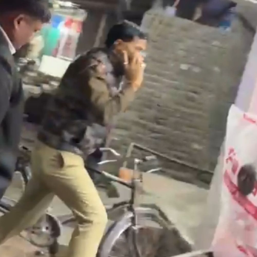 चित्रकूट में डुप्लीकेट बिजली सामान बेचने पर छापा:नामी कंपनियों की शिकायत पर पुलिस ने की कार्रवाई, दुकानदार पर केस दर्ज