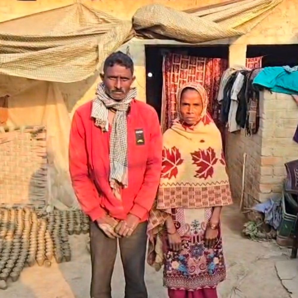 कुम्हार को 1 करोड़ से अधिक का जीएसटी नोटिस:डाक से पहुंचा नोटिस, कुल्हड़-खिलौने बनाकर चला रहे परिवार