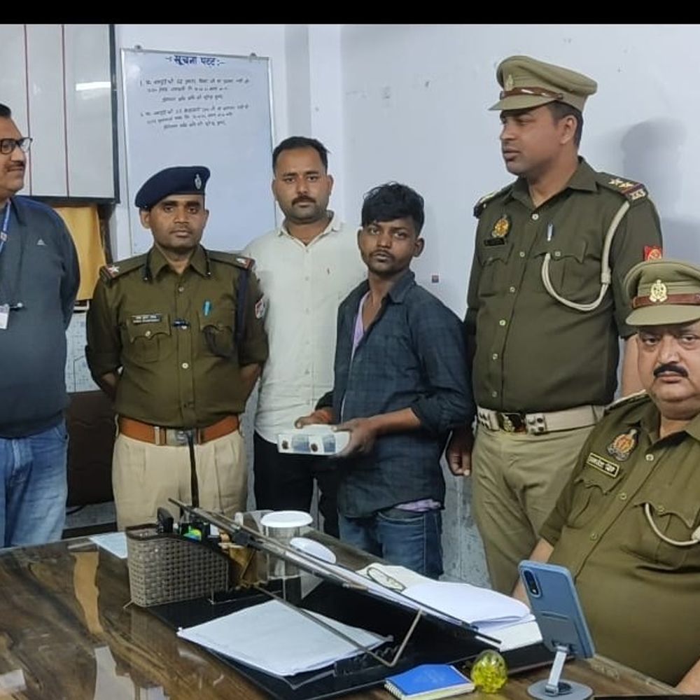 शातिर चोर किशन चौहान प्रयागराज स्टेशन पर गिरफ्तार:गोरखपुर, कानपुर सहित कई जिलों में दर्ज हैं मामले, जीआरपी ने पकड़ा